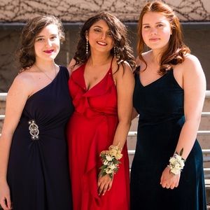 Red long Akira Dress 💃🏽